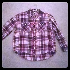 Plaid blouse with pearl snap buttons